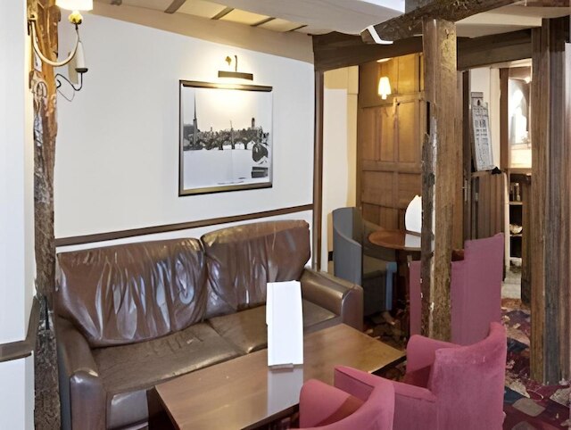 イ オールド タルボット ウスター バイ グリーン キング インズ