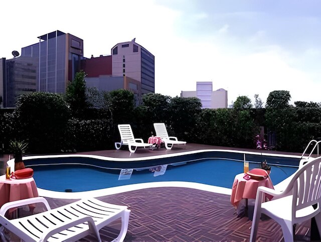 コリント ホテル