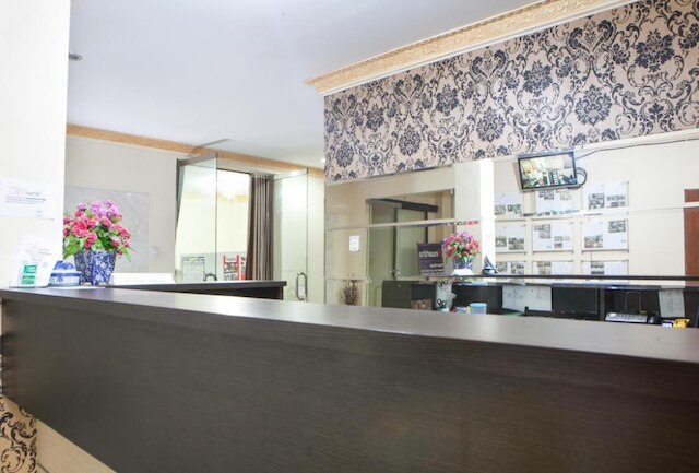 レッドドアーズ プラス ニア イゾラ UPI