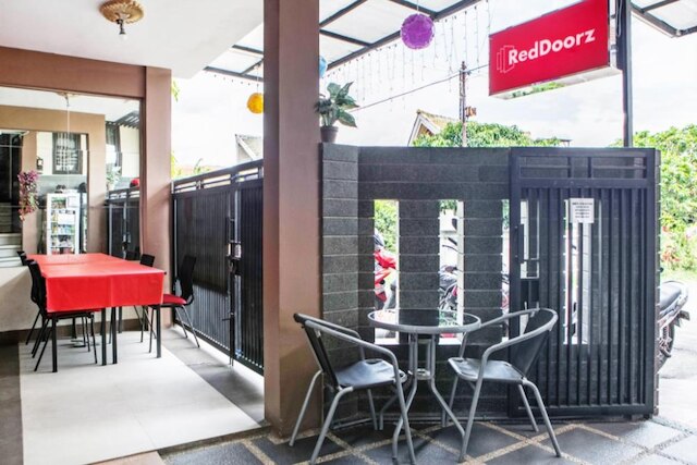 レッドドアーズ プラス ニア イゾラ UPI