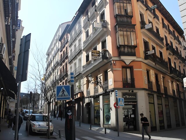 ホスタル コマーシャル