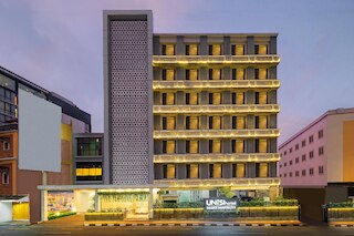 ユニシ ヨギカルタ シアラー