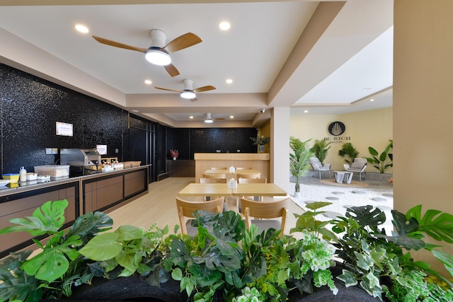 ビーリッチ ホテル