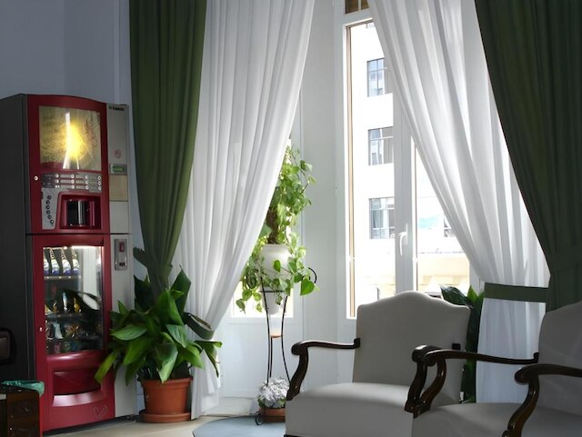 ホスタル エクセルシオール