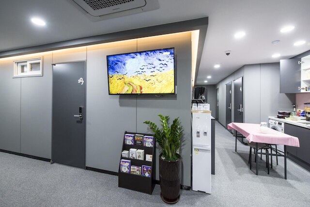 フィルステイ ミョンドン メトロ