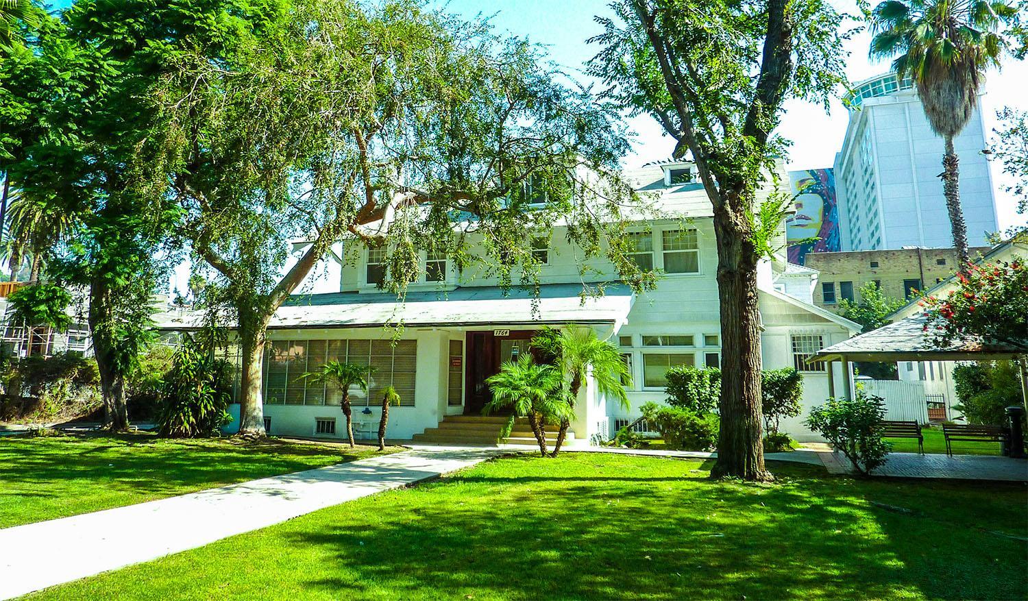 オレンジ ドライブ ホステル