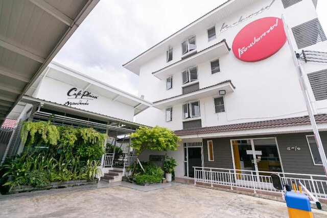 OYO 405 ルアン プライソイ アパートメント