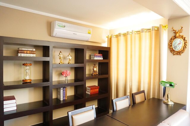 タリス アート ホテル プレー