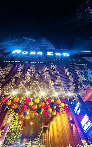 センス シティ ホテル & スパ