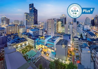 ザ クォーター シーロム バイ UHG