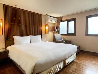 ガイド ホテル 台北 バダ (承攜行旅台北八德館)