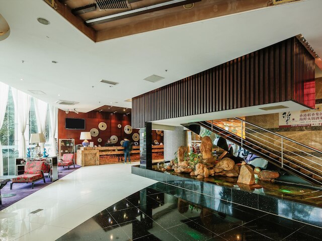 パコ ビジネス ホテル広州白雲ロード ブランチ (広州柏高商務酒店白雲路店)