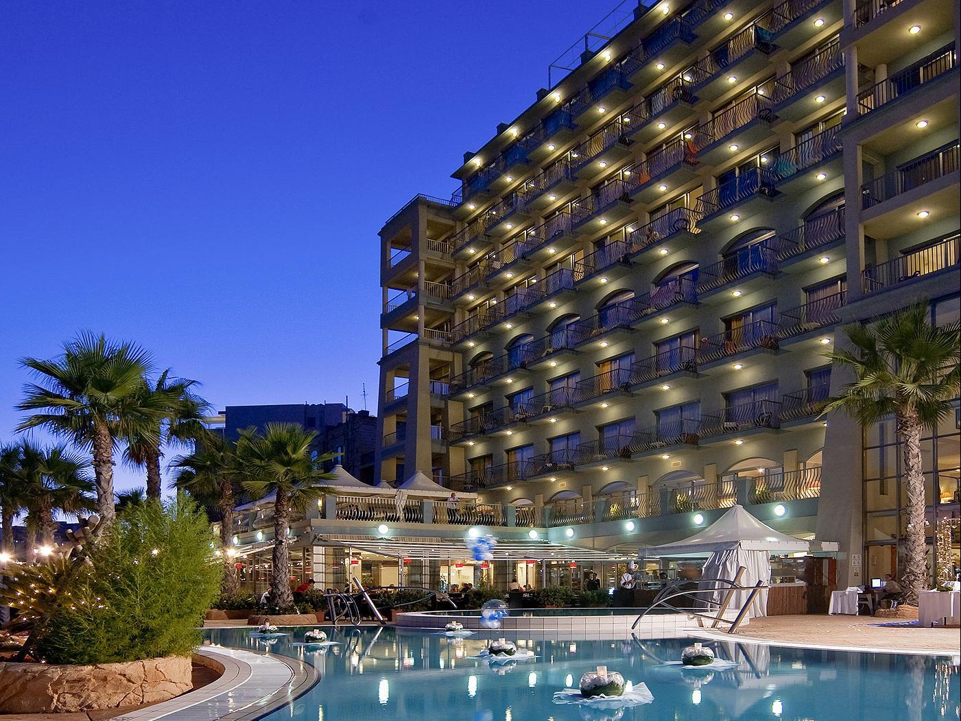 カヴァリエリ ホテル マルタ ラディソン インディビジュアルズ メンバー