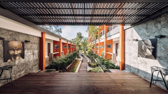 ピムダラ ホテル