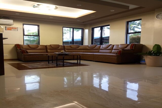 OYO 692 ラヤン ラヤン ホーム