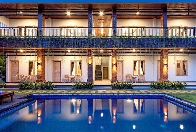 ラ サリ ビレッジ