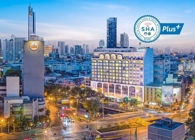 ザ クォーター フアランポォン バイ UHG