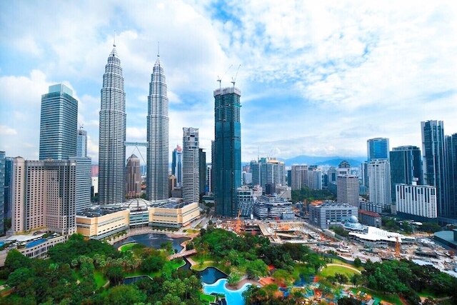 ソーホー スイーツ バイ 21 センチュリー