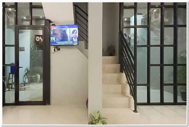 レッドドアーズ アット マヌカン スラバヤ