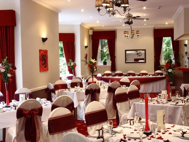 オールド ローズ アンド クラウン ホテル