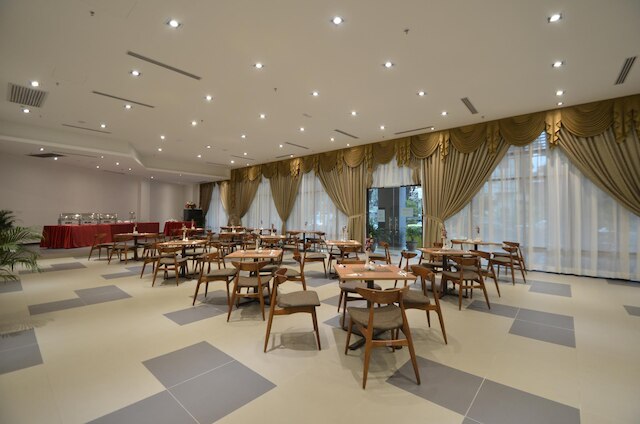 ホテル シグネチャー インターナショナル アット プドゥ