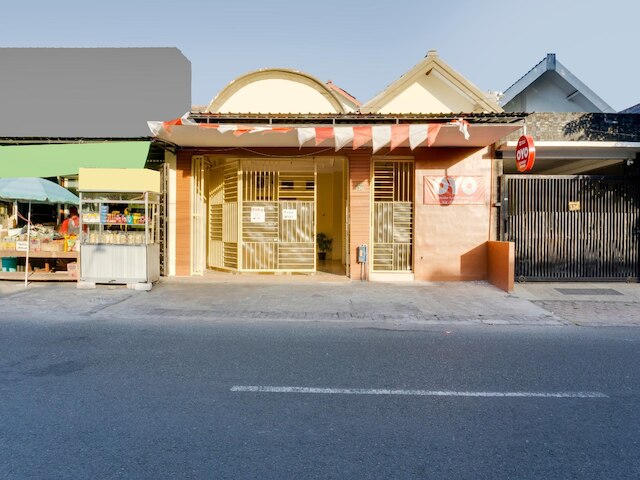 OYO 3825 ラベンダー シャリア サウォジャジャール