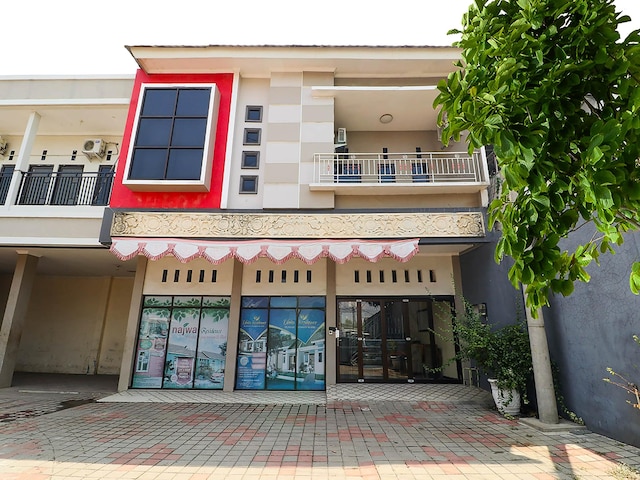 スポット オン 3859 スイート キャンディ 2