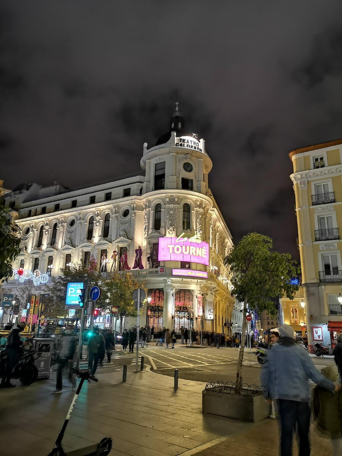 モドゥラー ルームズ ホテルズ