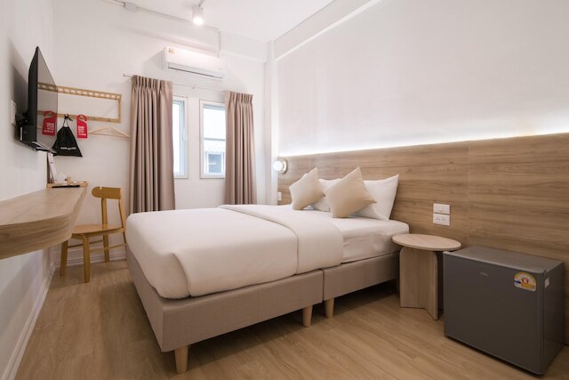 ホテル パパ バンコク シリラージ