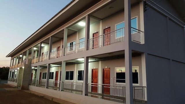 サチャイ アパートメント