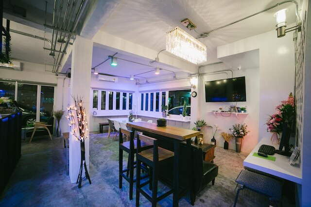 ディフ ホステル