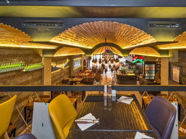 ジ エンプレス セオドラ