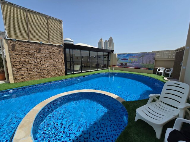 トリアノン ホテル