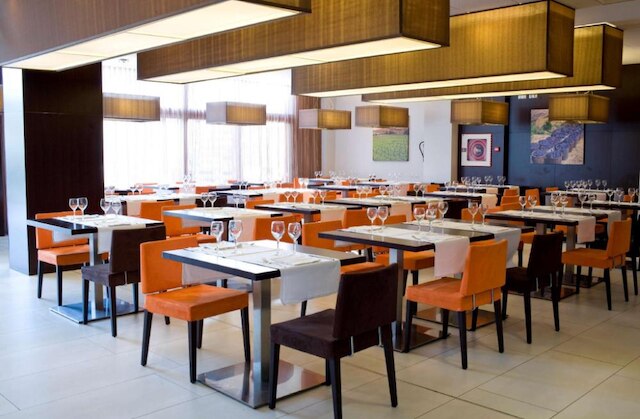 ホテル & スパ ヴィラ オリンピック アット スイーツ