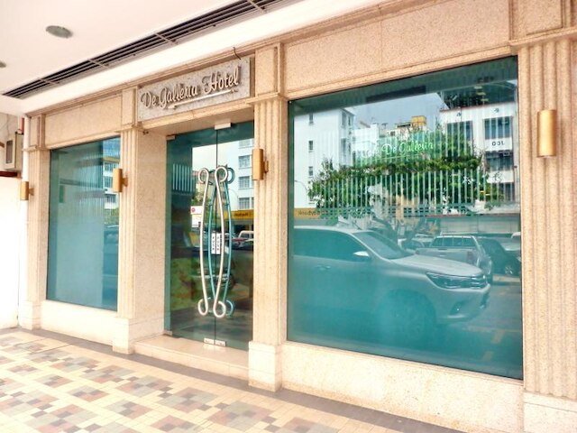 デ ガレリア ホテル