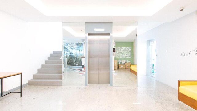 コレクション O メトロ マニラ ニア ユニバーシティ ベルト フォーマリー 1318 レジデンス