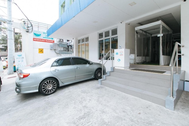 コレクション O メトロ マニラ ニア ユニバーシティ ベルト フォーマリー 1318 レジデンス