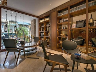 ハノイ E セントラル ホテル