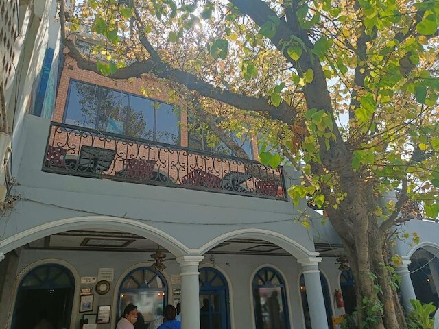 マヤ ホテル & レストラン