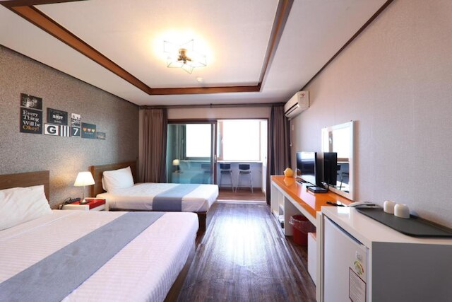 ウーリム ホテル