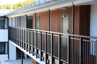 オール スターズ イン - ホステル & ホテル アコモデーション