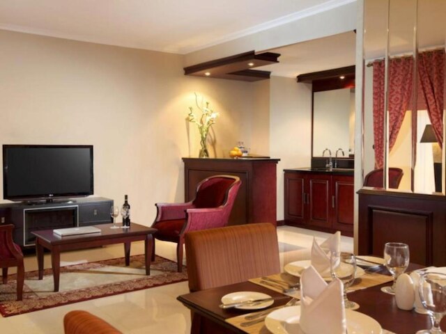 ホテル ダファム スマラン