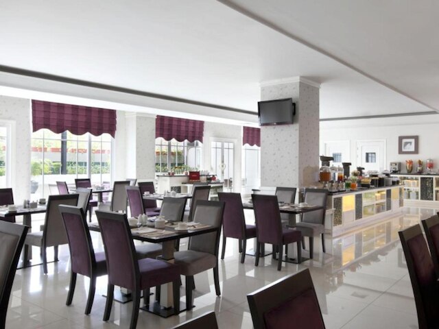 ホテル ダファム スマラン