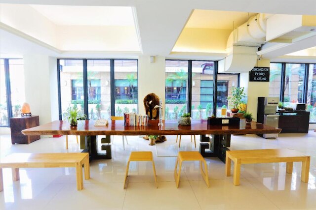 フアン シン ビジネス ホテル (皇星商務飯店) - 中港館