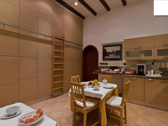 センシ ベッド & ブレックファースト