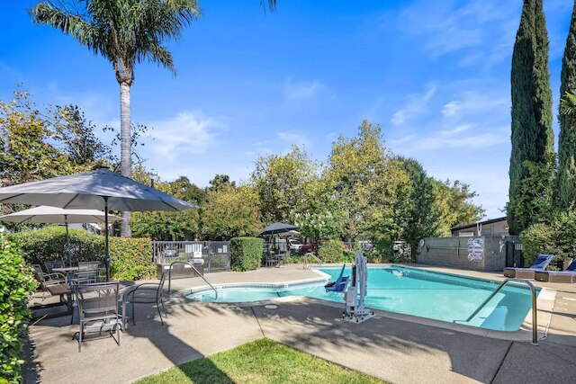 ユニバーシティ パーク イン & スイーツ, アン アセンド コレクション ホテル