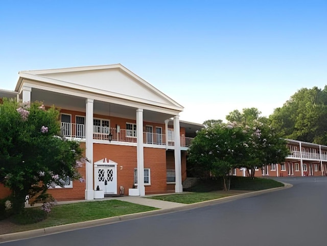 ガバナー ハウス イン