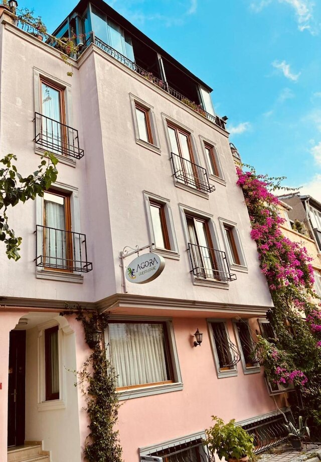 アゴラ・ゲストハウス&ホステル