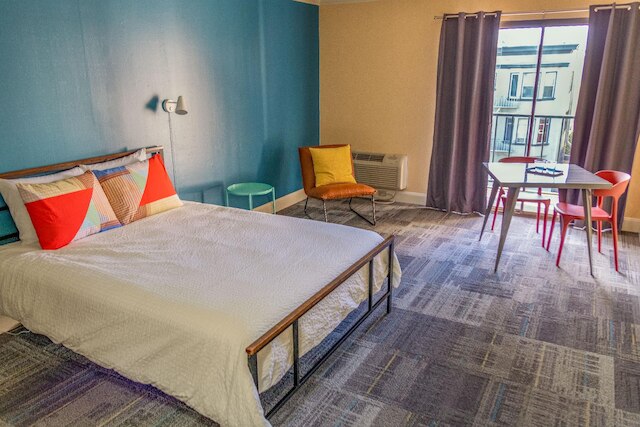 ロンバード モーター イン