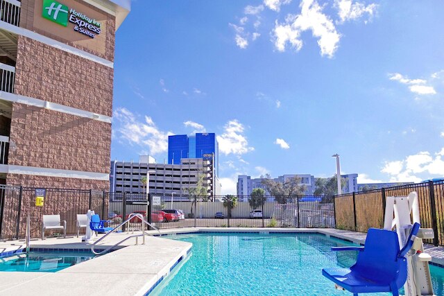 ホリデイ イン エクスプレス & スイーツ フェニックス - テンピ by IHG